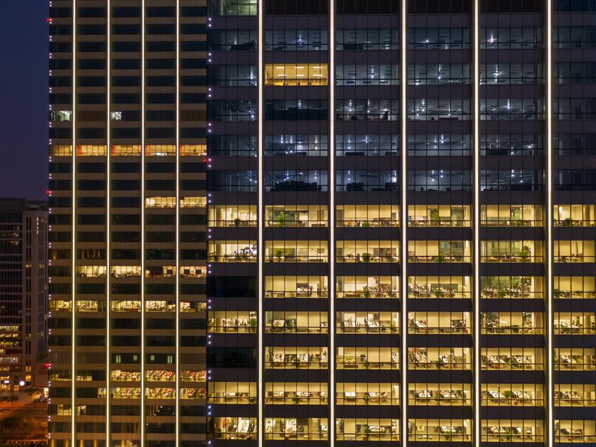 2019 Photo Office Building Facade Night 01